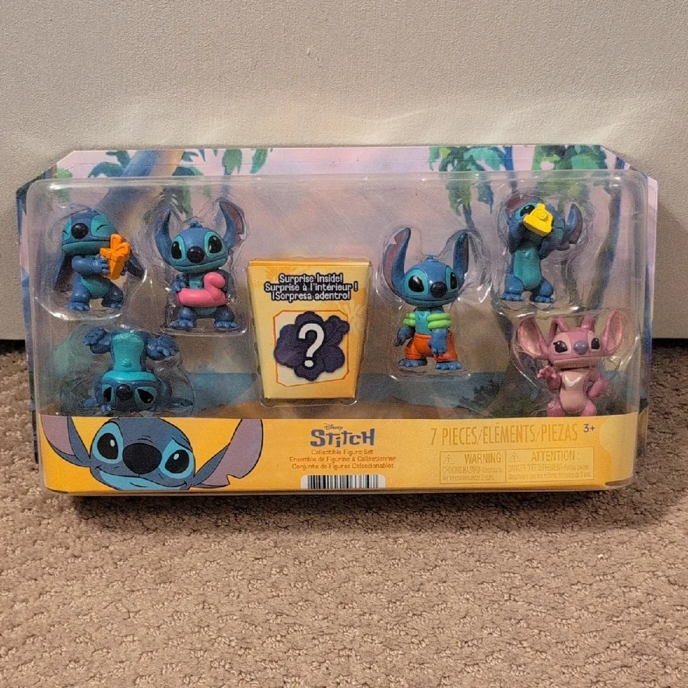 Disney Stitch Action Figure Set - Blue and Pink NWT